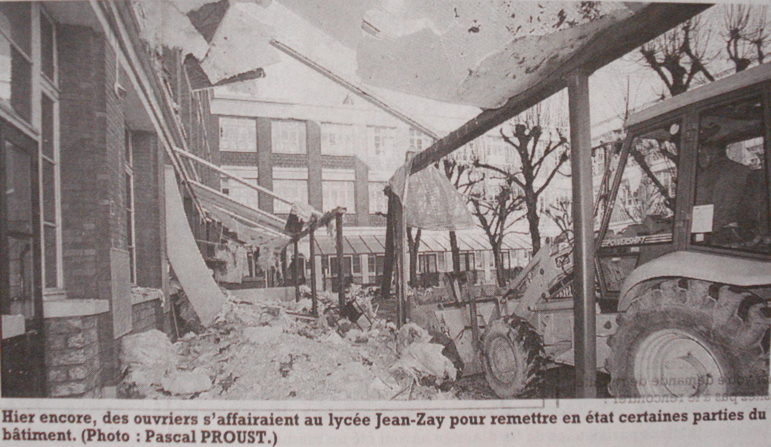 Dégâts Lycée Jean Zay Orléans - ©archives départementales
