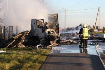 Intervention des pompiers contre le risque d'explosion (© archives du Loiret – république du centre)